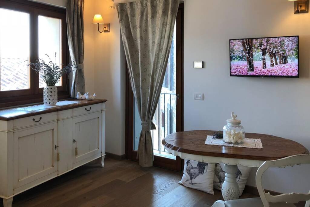 La Poulerie - Suite Dépendance Gera Lario Extérieur photo