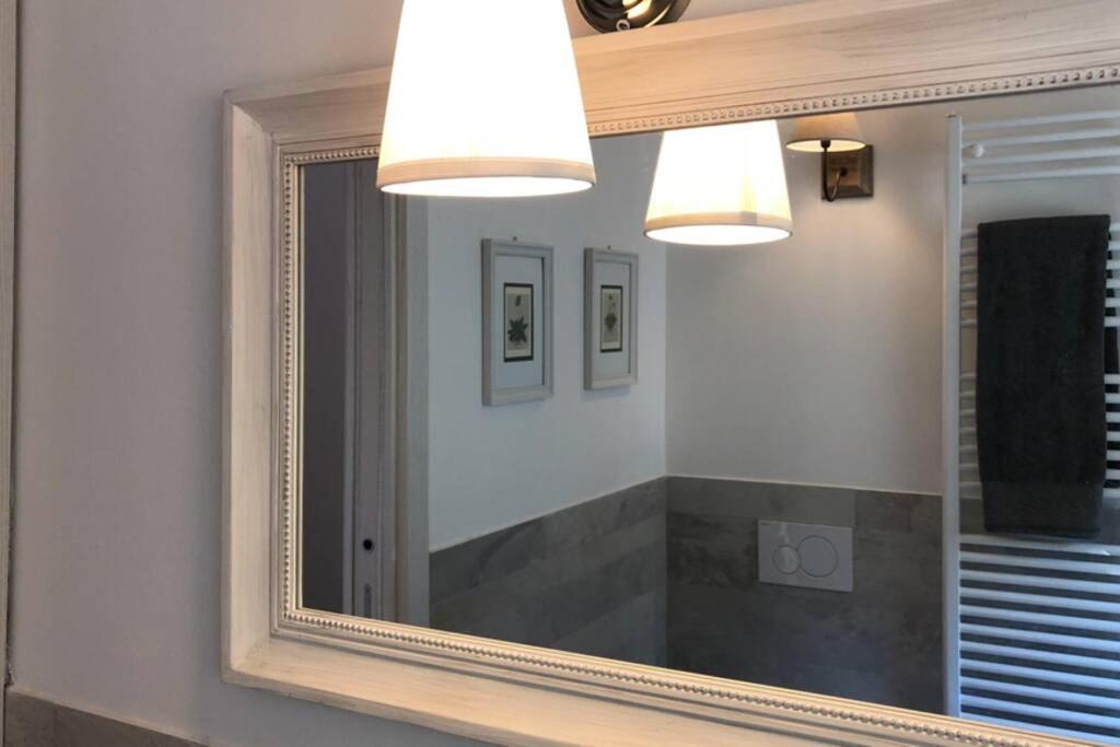 La Poulerie - Suite Dépendance Gera Lario Extérieur photo